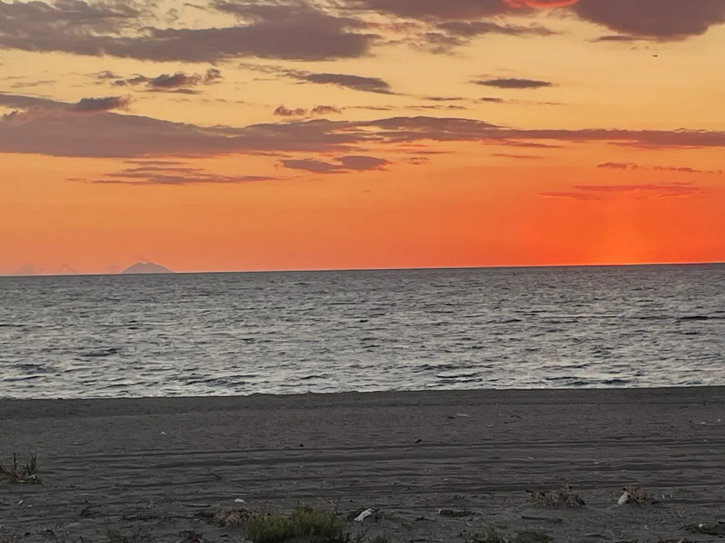 Tramonto sul mare